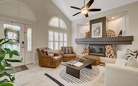 Beautiful 5Br W/King Beds, Pool & Hot Tub, Games