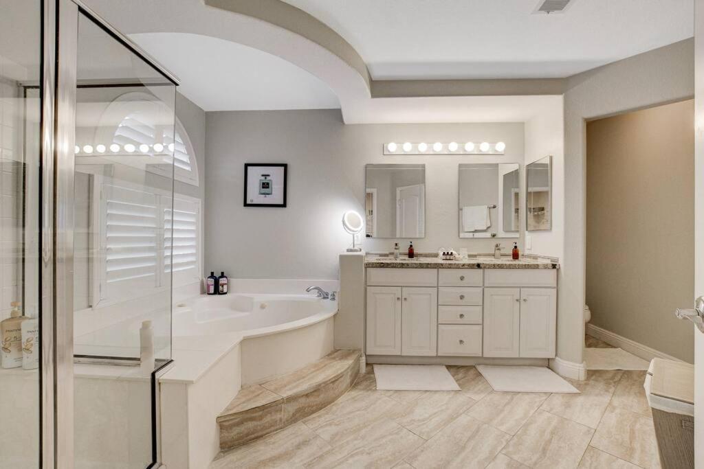 Beautiful 5Br W/King Beds, Pool & Hot Tub, Games Villa Las Vegas Exterior photo